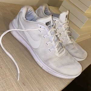 Nike free runs 2.0 all white